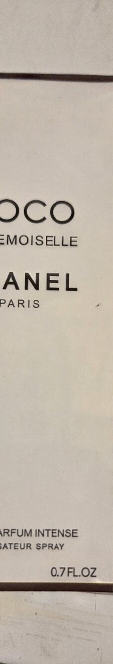 CHANEL Coco Mademoiselle White and Black Box Front